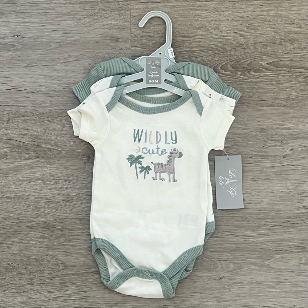 Onesie “Wildly Cute" Green-Trim (3-Pack) 0-3 months